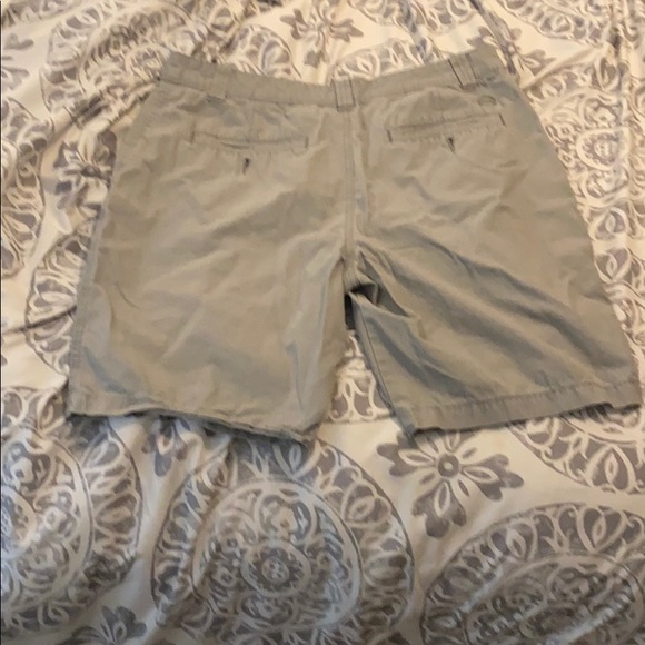 Magellan khaki shorts - Picture 3 of 3